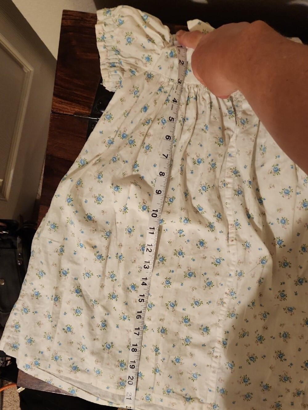 VTG Handmade Smocked Infant Girl Dress - Picture 10 of 12